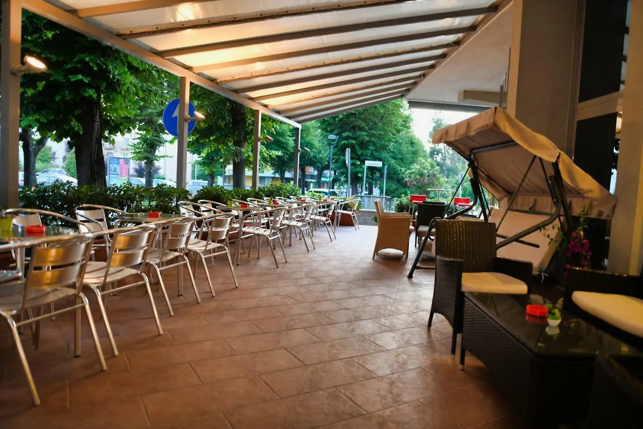 Hotel Etoile Rímini 3*,  Italia